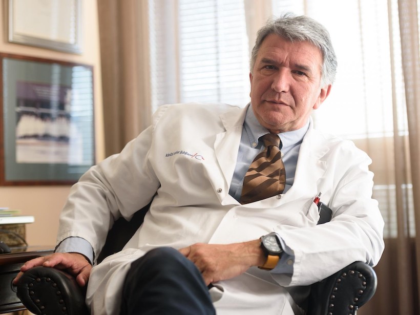 Prof. Dr.Tomislav Klokočovnik, dr. med. FETC, spec.
          kardiovaskularni kirurg